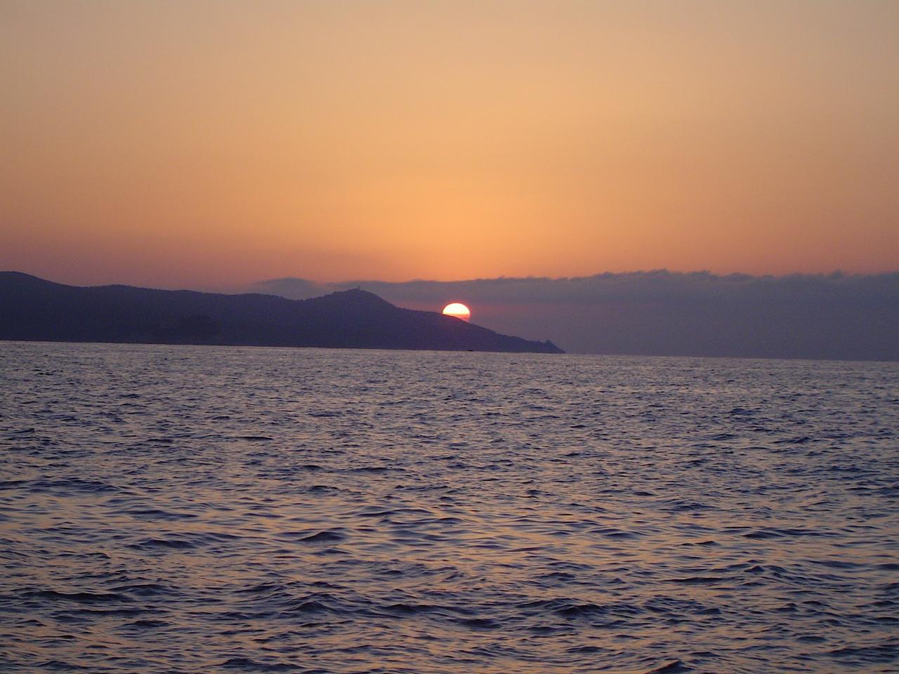 Lever du soleil sur le cap BLANC