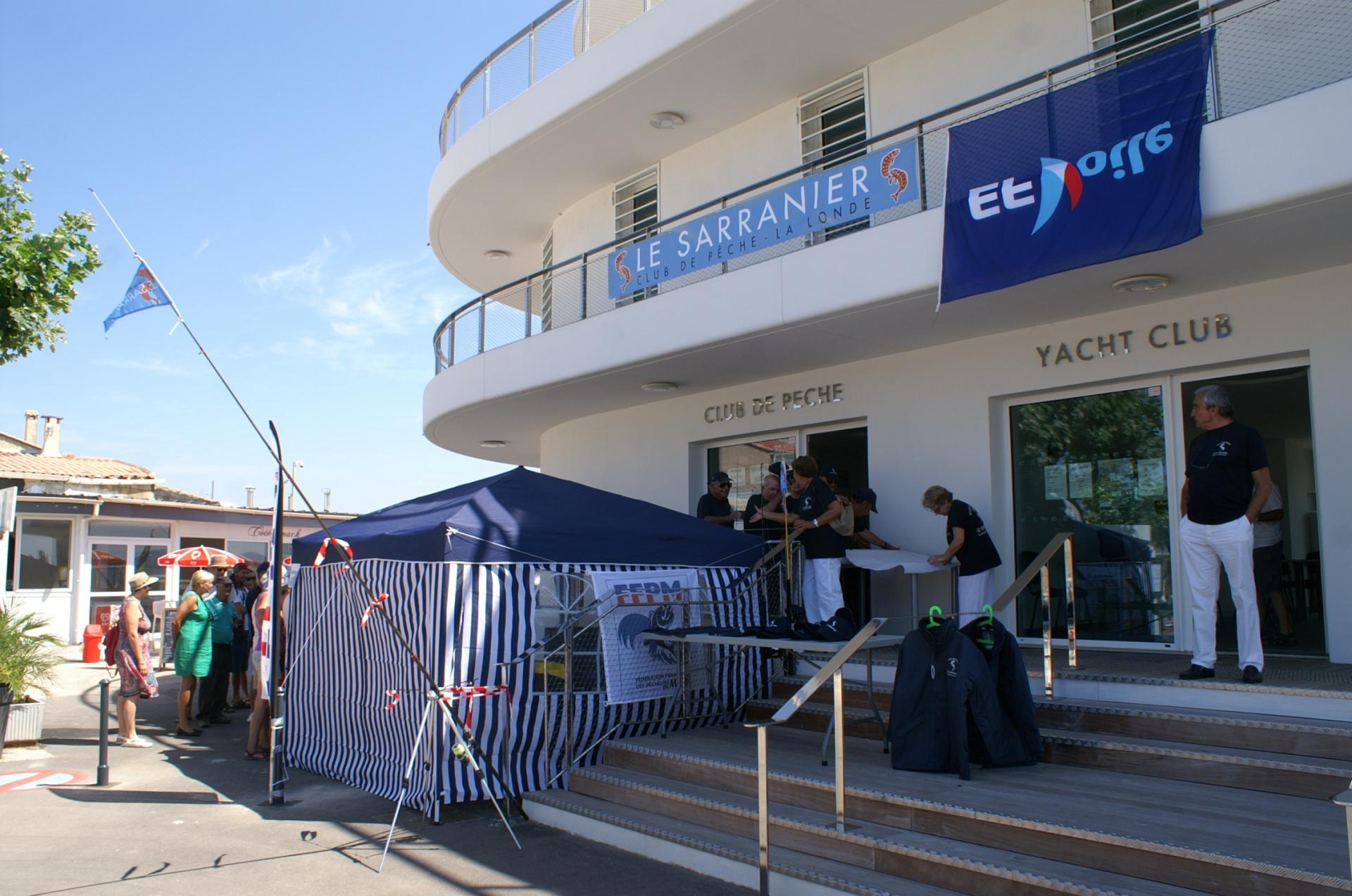 03 Le stand attractif du club "Le Sarranier"