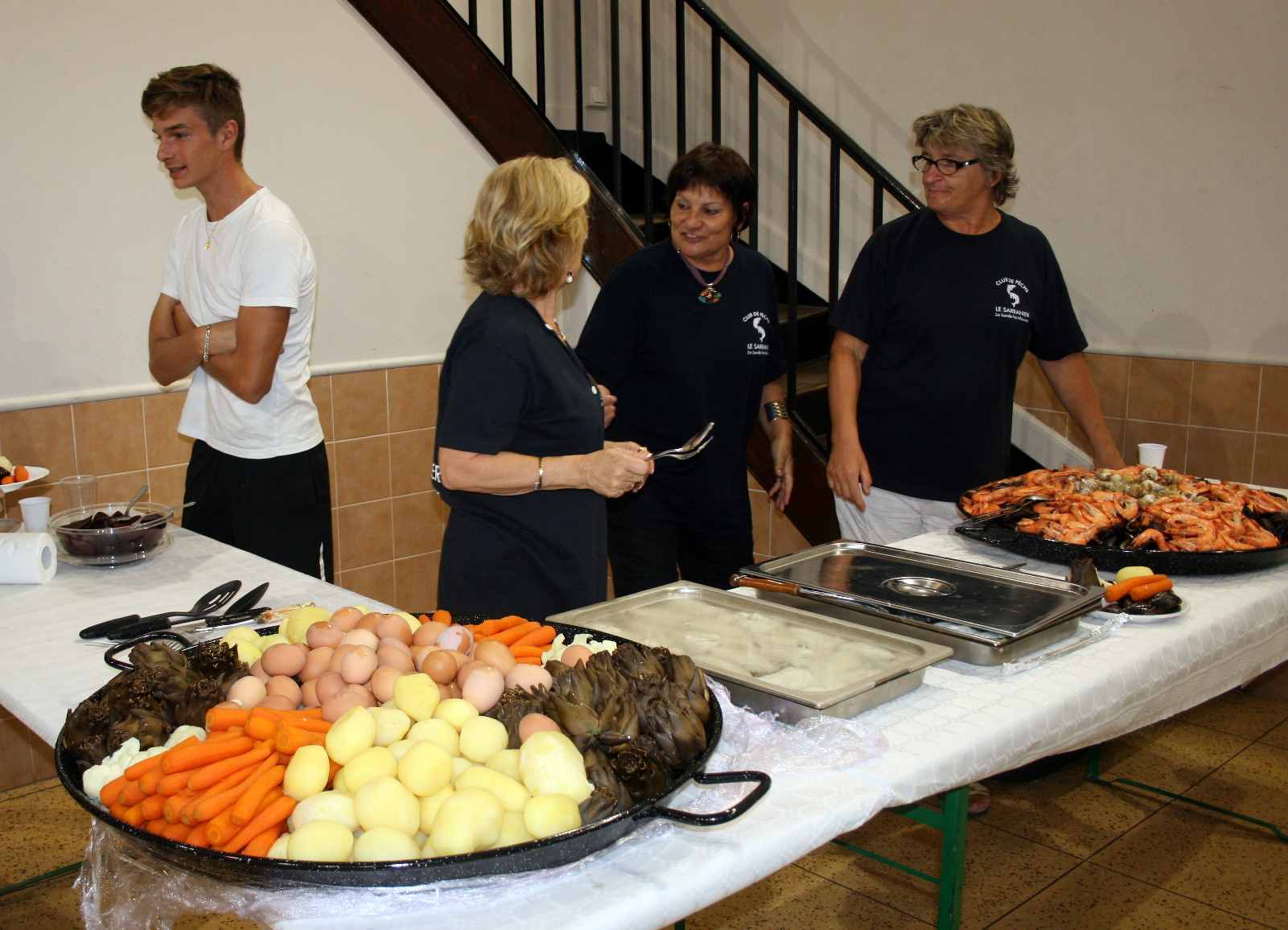 20 le repas les femmes pre parent les agapes 2