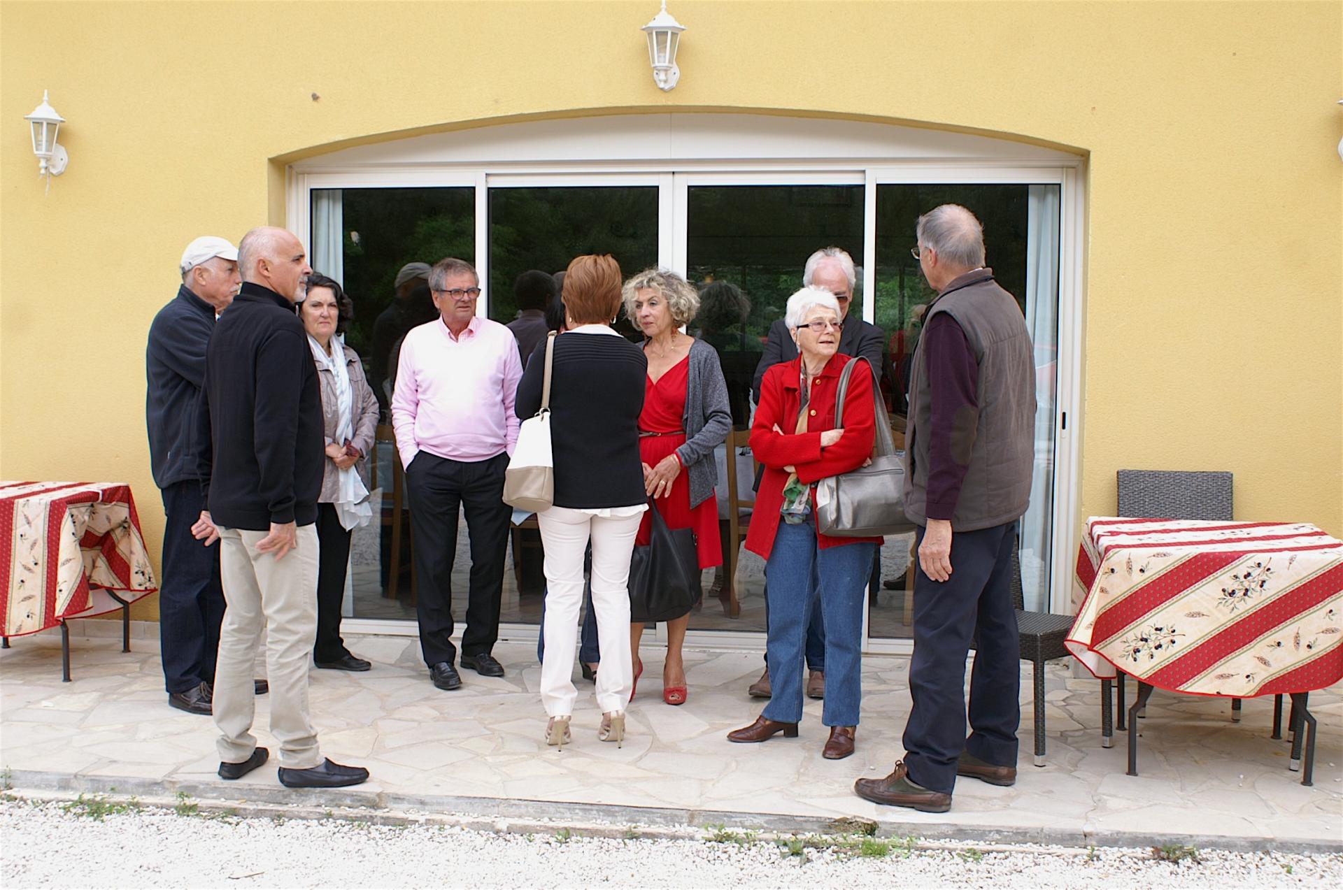 5 Les premiers arrivés.