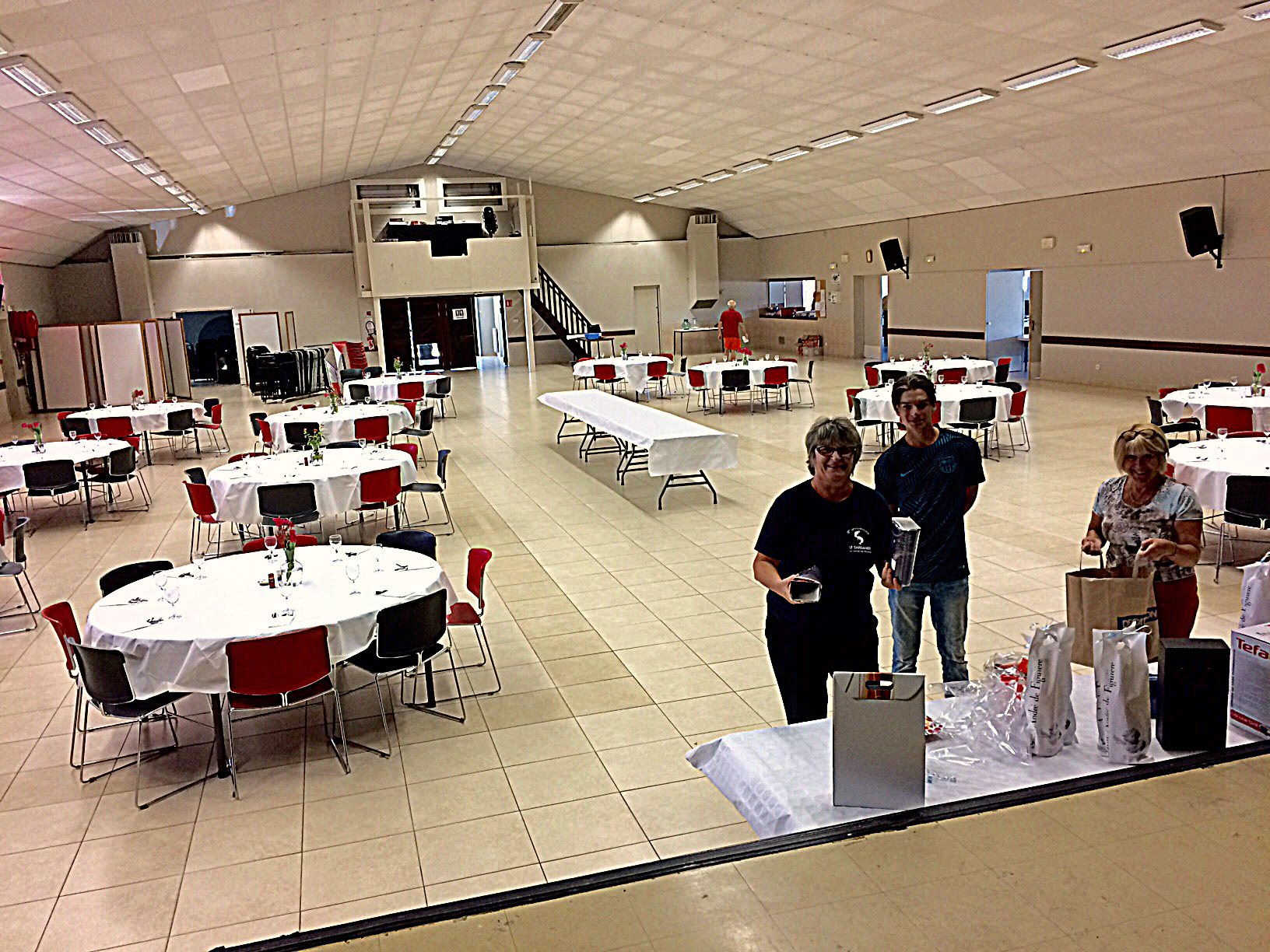 La salle Yann Piat avant le repas