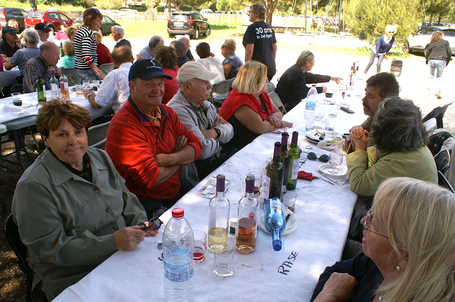 On a le sourire à la table 3 à la fin du repas